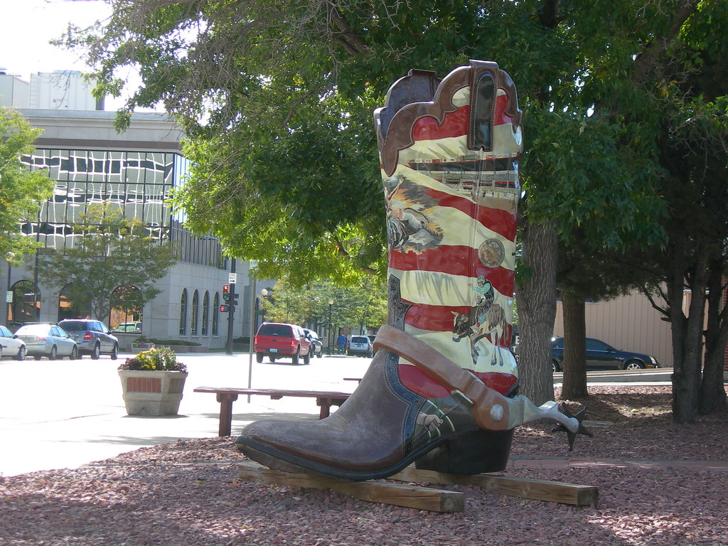 Giant Cowboy Boot On Capitol Avenue in Cheyenne. Chicago h… Flickr