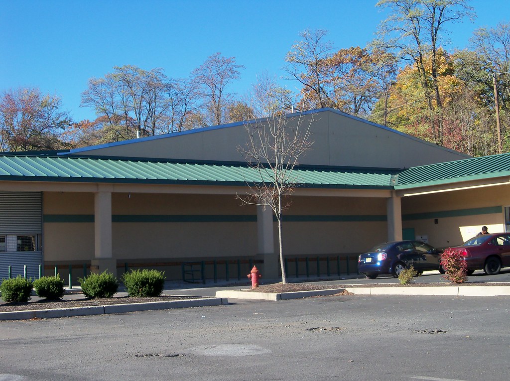 Acme/ Shop N Bag Trenton, NJ (West) Westside Plaza, 215 … Flickr