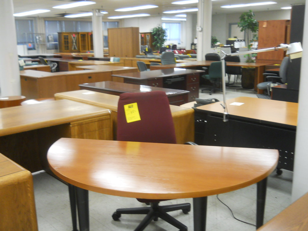 11261 005 Office Furniture Liquidators Inc. 5561 South A… Flickr