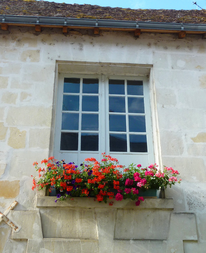 Window Box Classic French window in Azay Le Rideau, Loire … Flickr