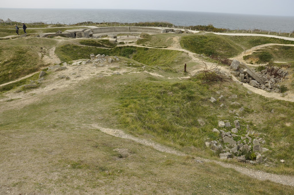 Ruins at Pointe du Hoc Pointe du Hoc (French pronunciation… Flickr