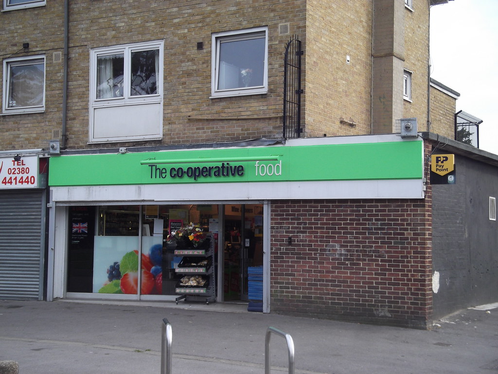 WOOLSTON PORTSMOUTH ROAD (400 Portsmouth Rd, Woolston, Sou… Flickr