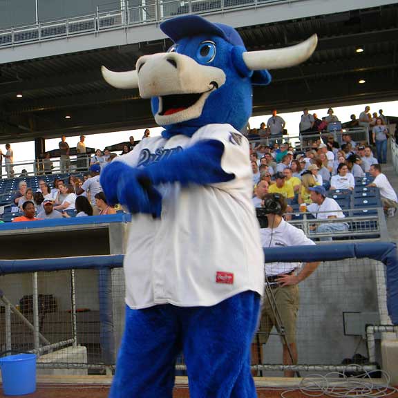 Hornsby shuffle Tulsa Drillers mascot Hornsby gets his gro… Tulsa