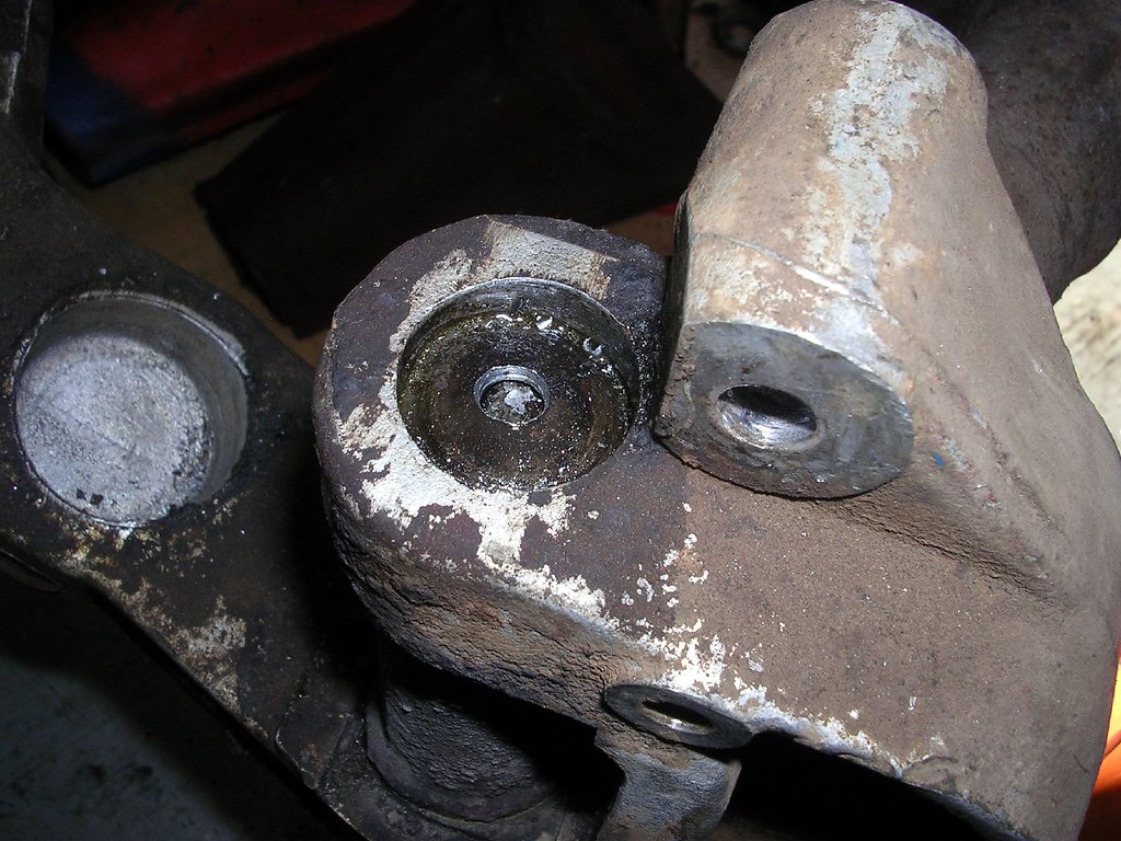 Removing a Frozen Kingpin The left front suspension came a… Flickr