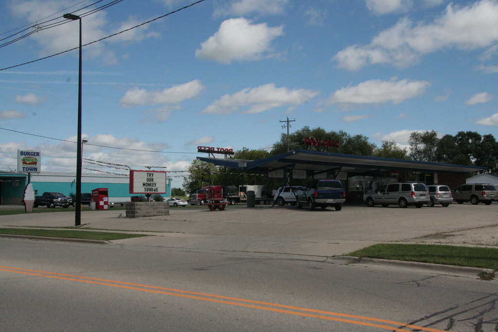 Burger Town Root Beer Stand in Elkhorn, Wisconsin We saw
