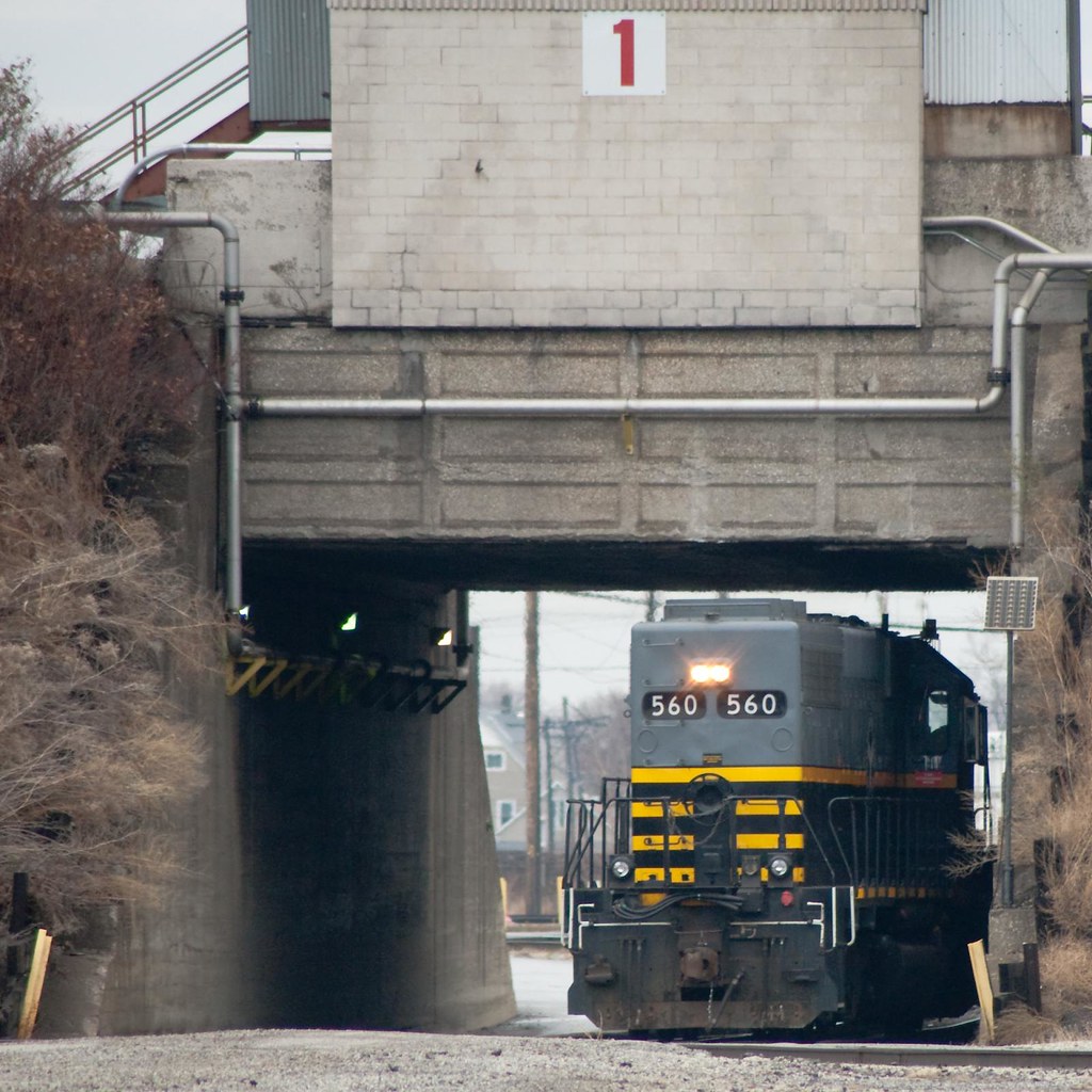 BRC 560 Clearing Yard Bedford Park, IL Shooting throug… Flickr