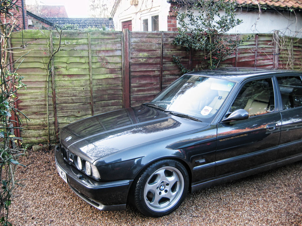 Flickriver Photoset 'Diamond Black Metallic (E34 M5)' by BMW Car Club