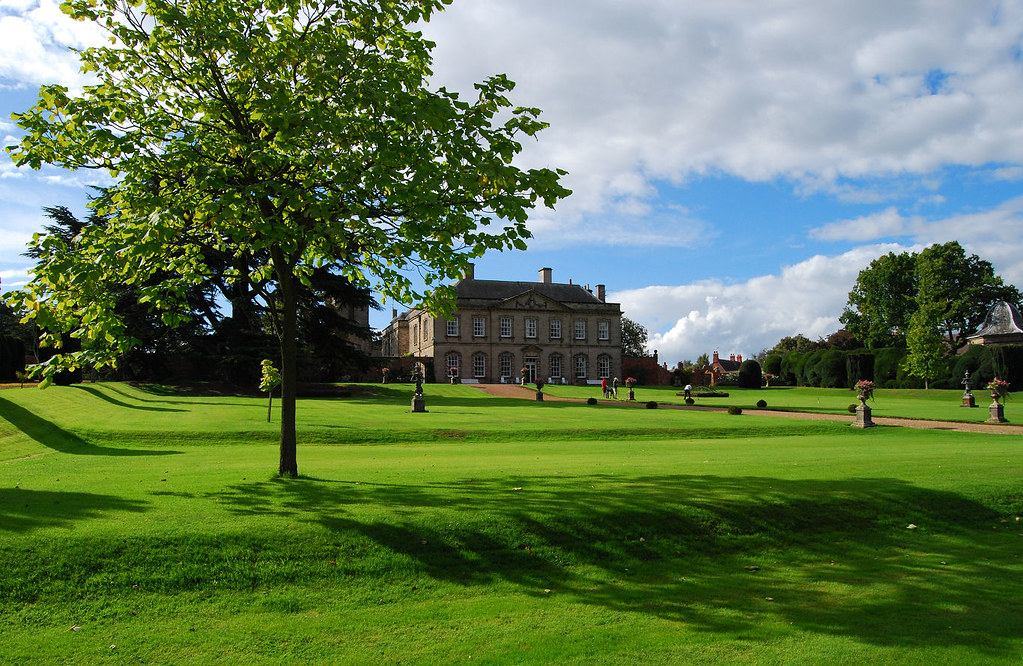 Melbourne Hall,Derbyshire "Melbourne Hall, Derbyshire, was… Flickr
