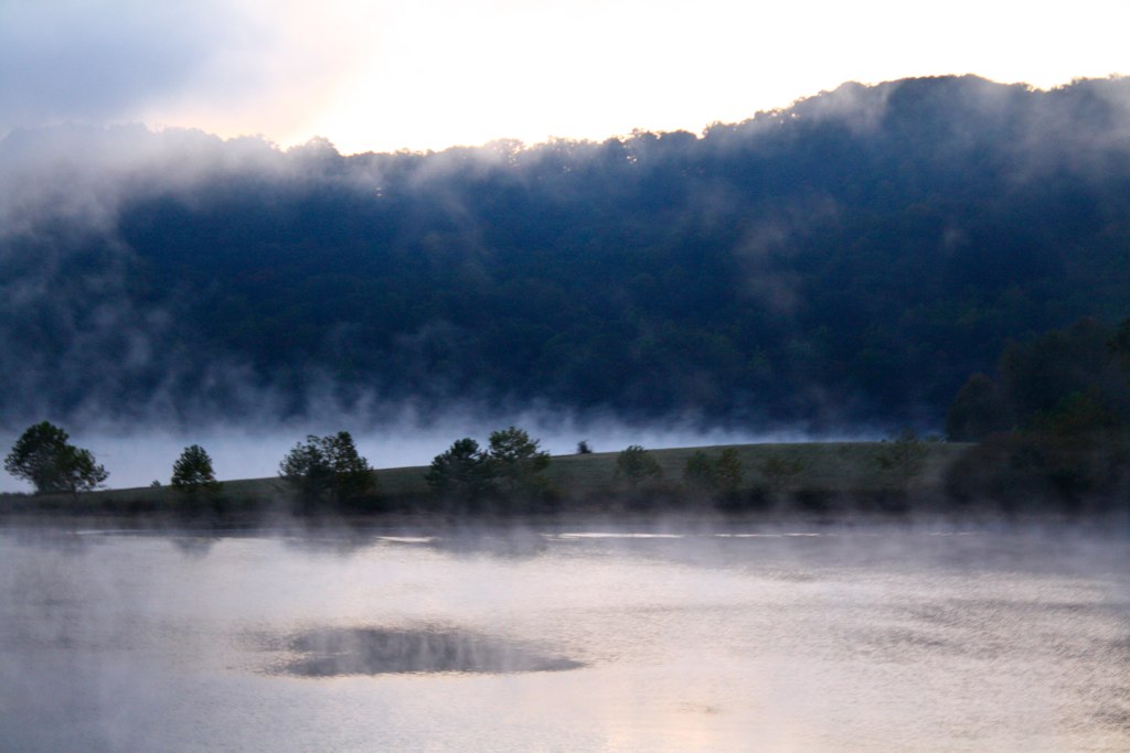 IMG_1458 Morning at Stonewall Jackson Lake, WV a m lewis Flickr