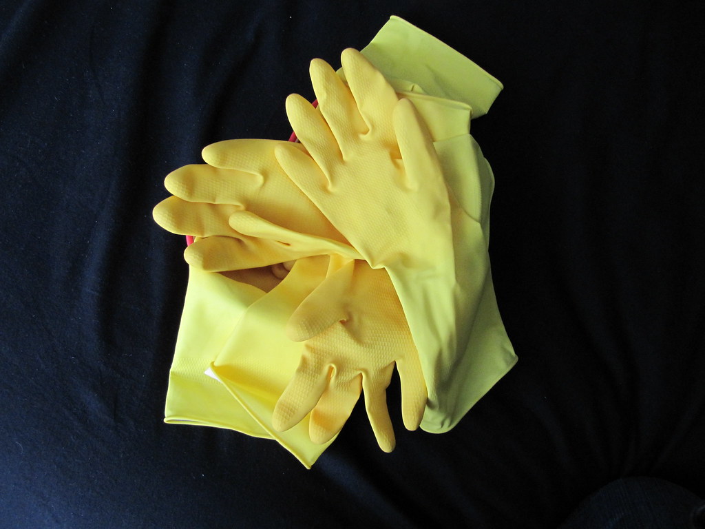 IMG_1681 rubber glove latex fetish marigold cleaning rubberglover1