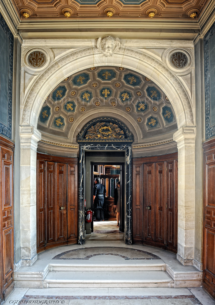 Chantilly 2010 Une porte du musée Condé. Le musée Condé es… Flickr