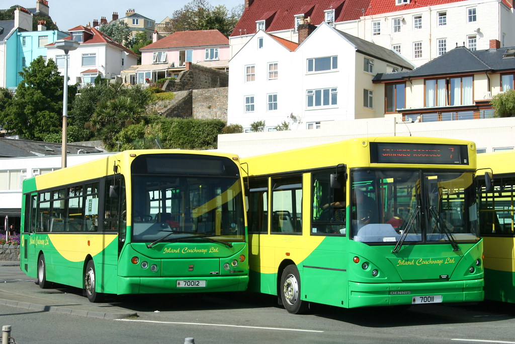 70012 / 70011 St Peter Port bus terminus hamster! Flickr