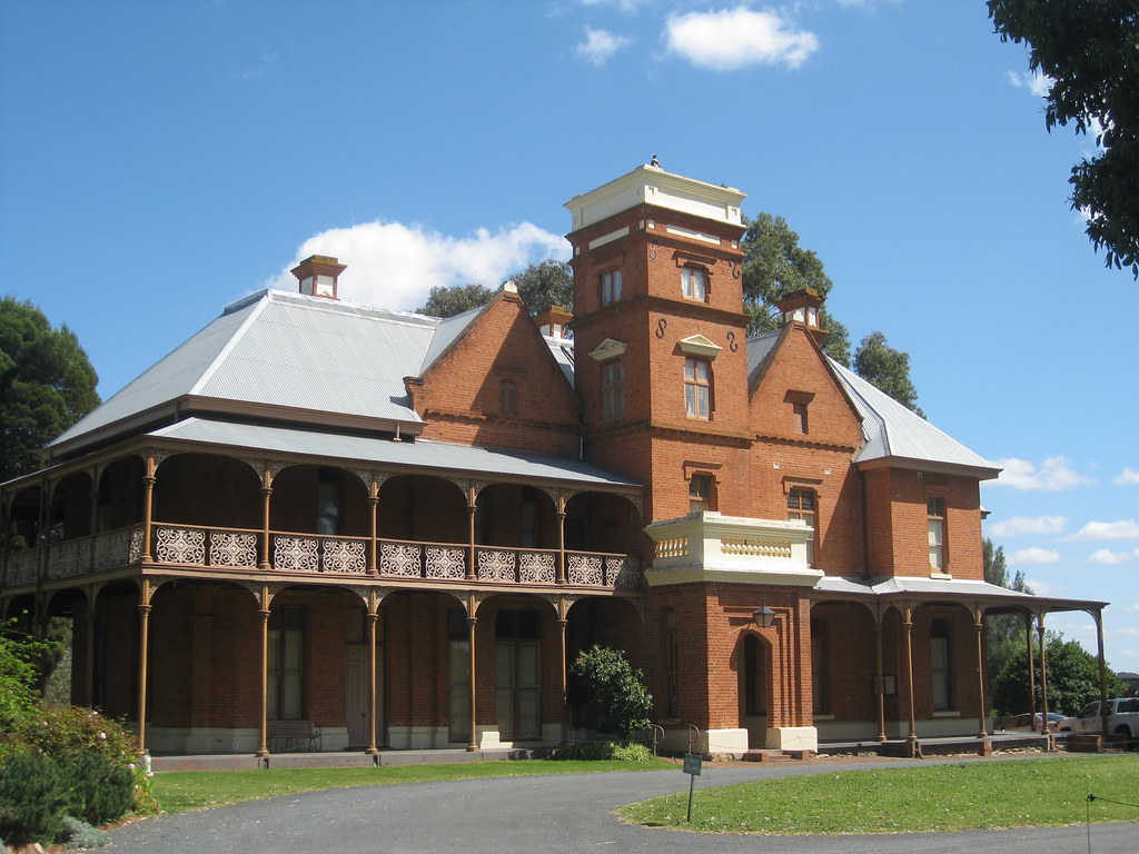 Woodbridge Woodbridge is a historic riverside house in Gui… Flickr