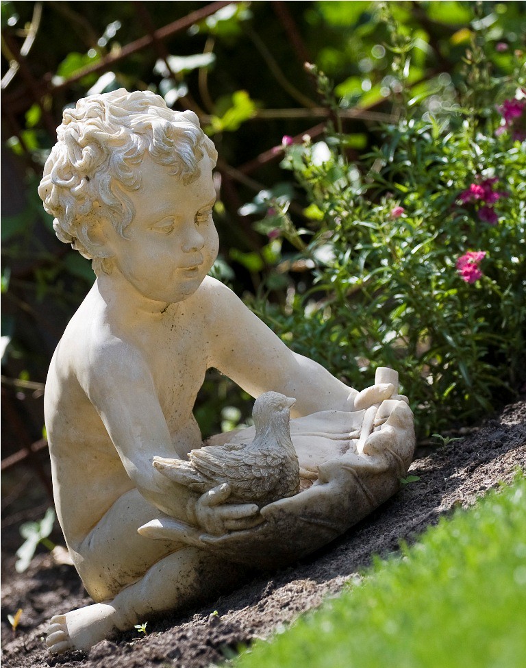 Little boy statue Marco Flickr