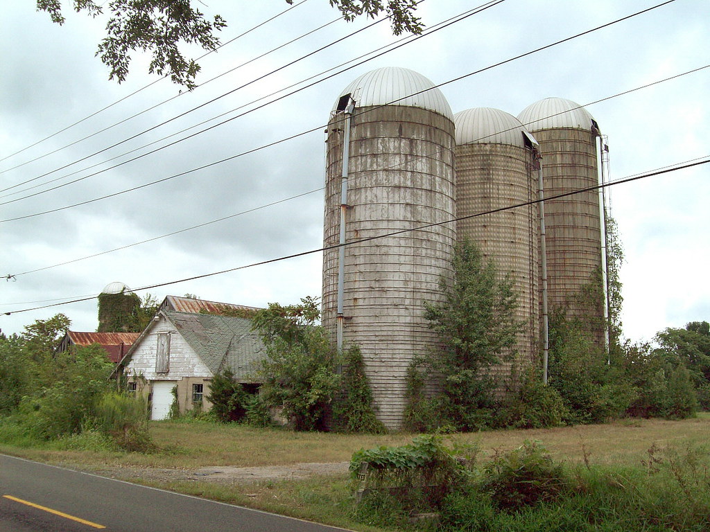 Abondoned Farm Branin Road Medford An abondoned farm along… Flickr
