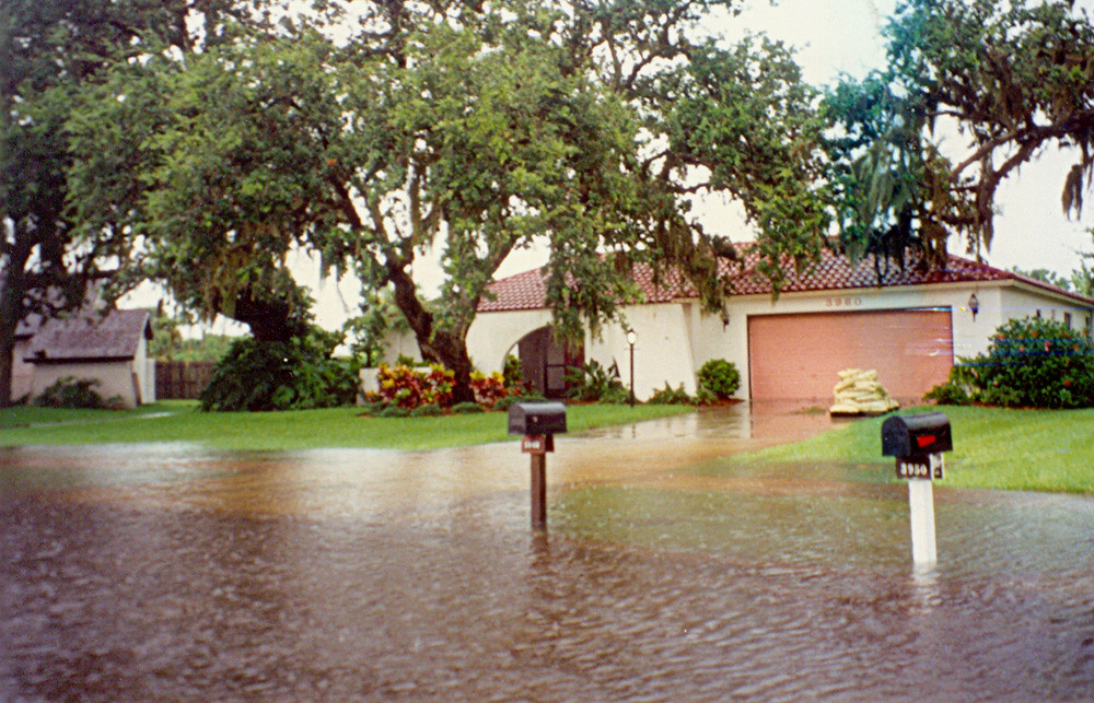 Sarasota My Home after 8 Inches of Rain (1995) It rained… Flickr