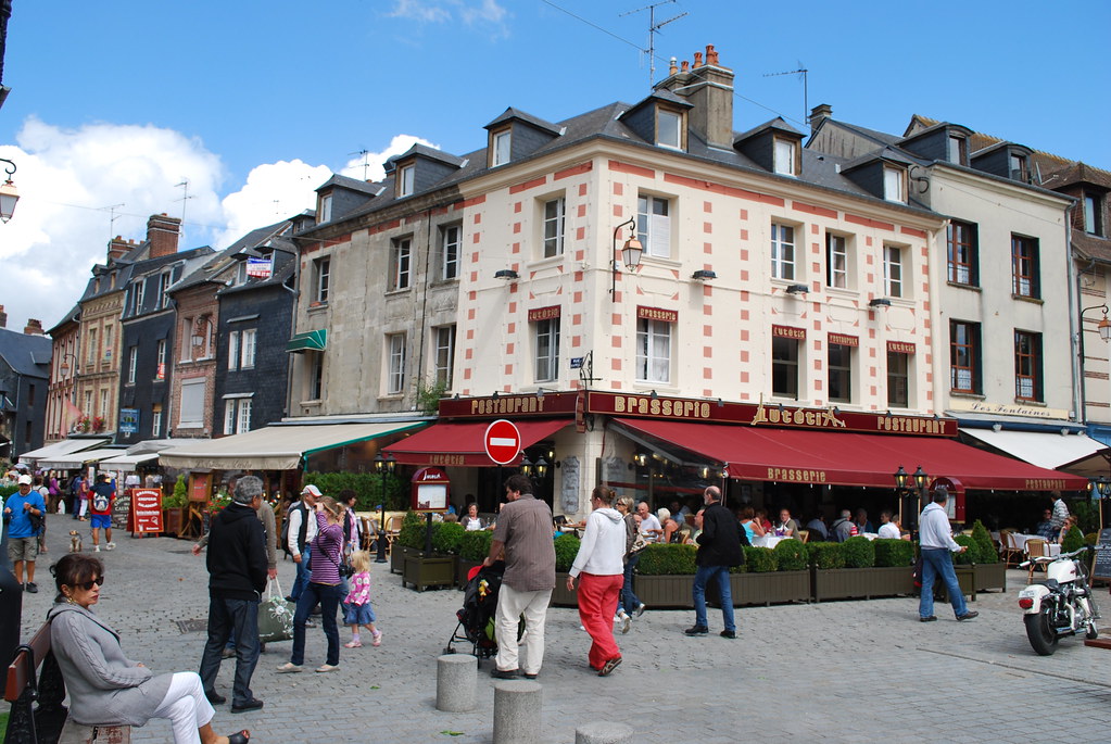 Honfleur Lutitia Brasserie Place De La Porte De Rouen Flickr
