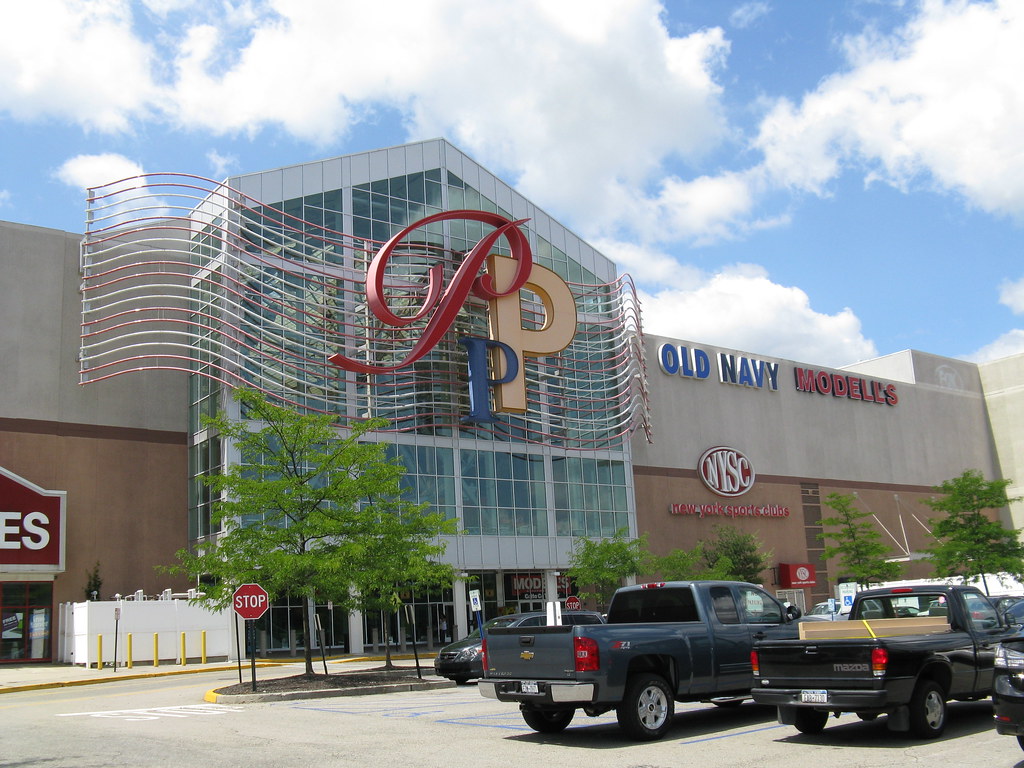 Palisades Center Mall West Nyack NY One of the main entr… Flickr