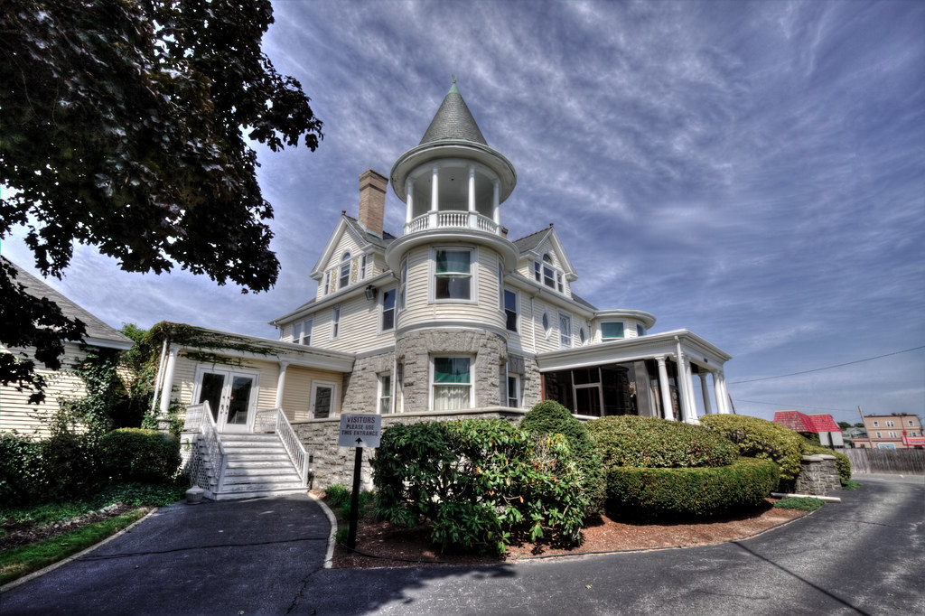 Moses Packard House, Brockton, MA Continuing my new Set of… Flickr