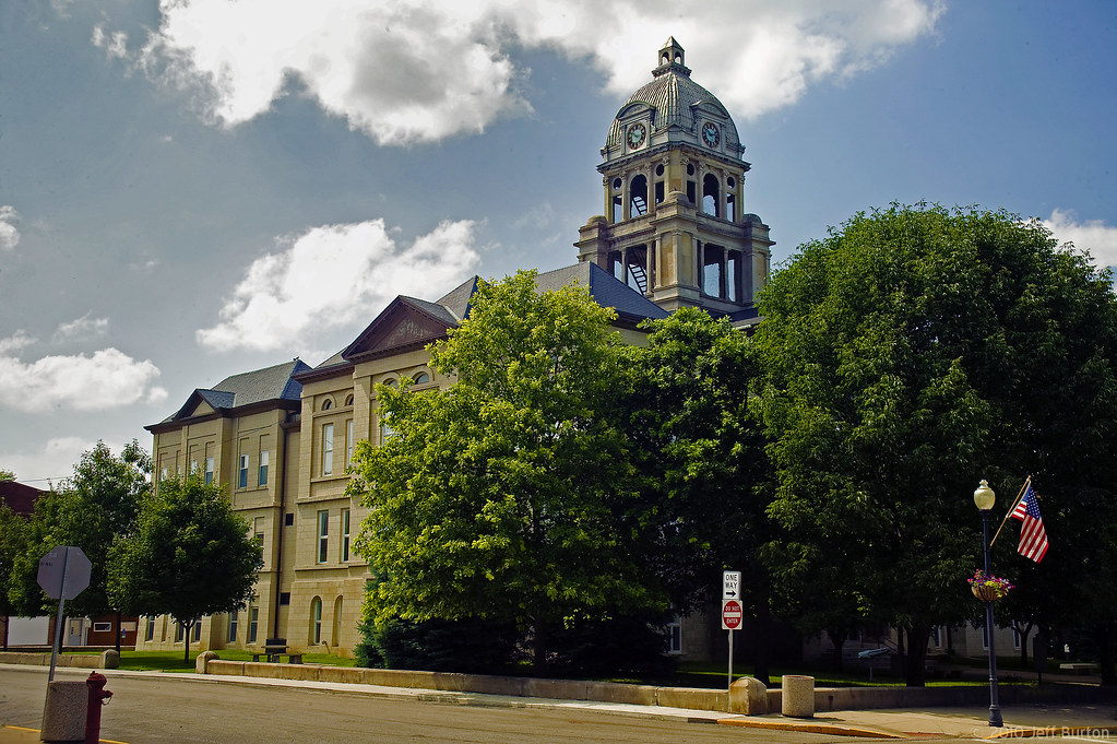 Fulton County Courthouse, Lewistown, IL Fulton County cour… Flickr