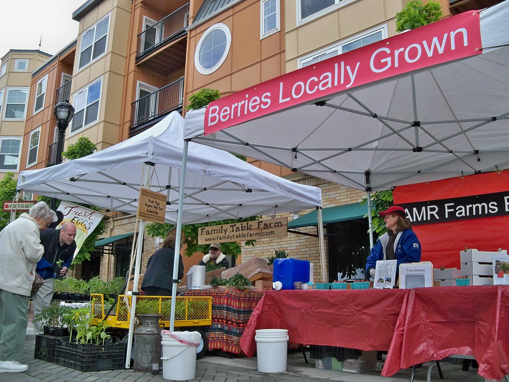 Villebois Sunday Market 2010 Farmers Market Join us Sund… Flickr