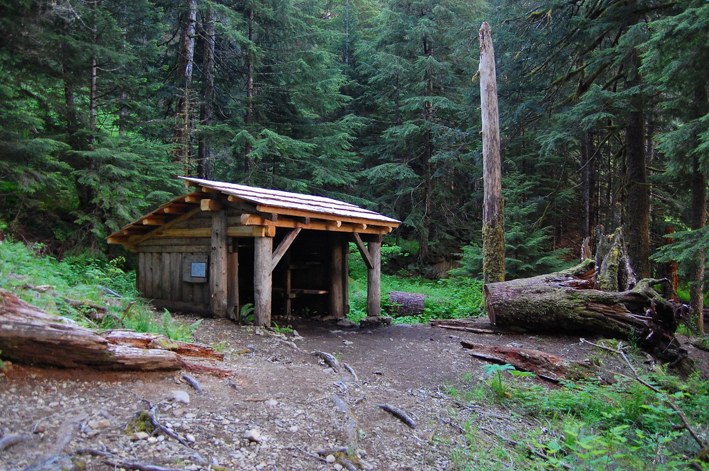 DSC_3360 Storm shelter at Elk Lake campground. I wonder wh… Flickr