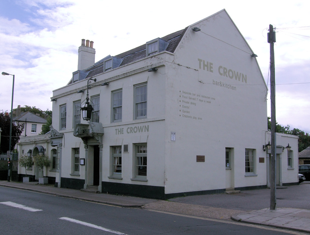The Crown Pub, Twickenham London. Jim Linwood Flickr