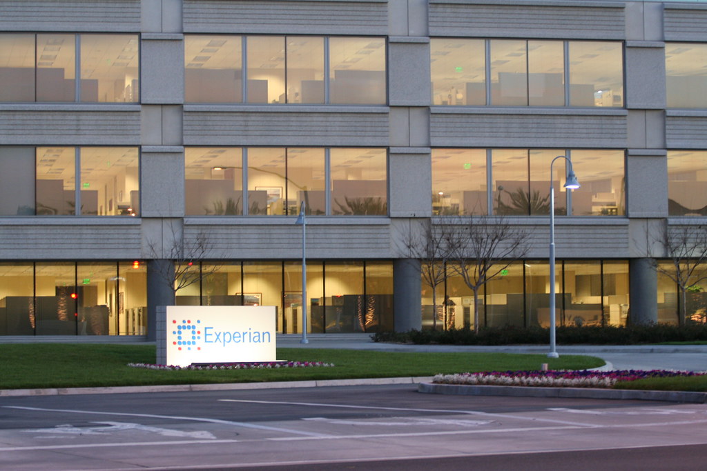 Experian building in Costa Mesa, California no. 3577 Flickr