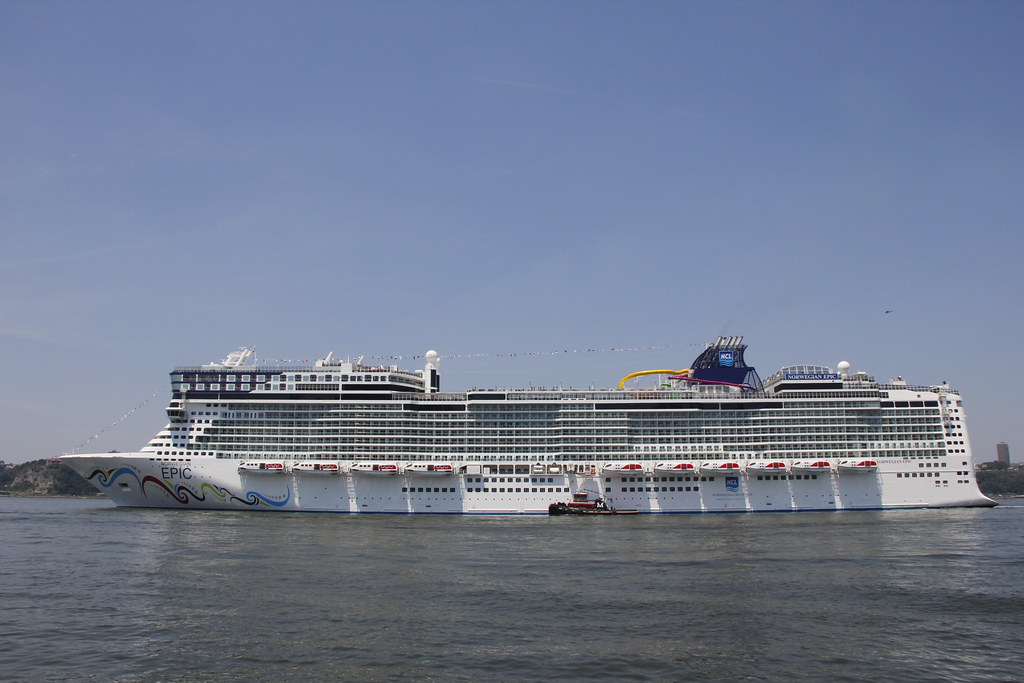 Picture Of Norwegian Epic Leaving Pier 88 In New York City… Flickr