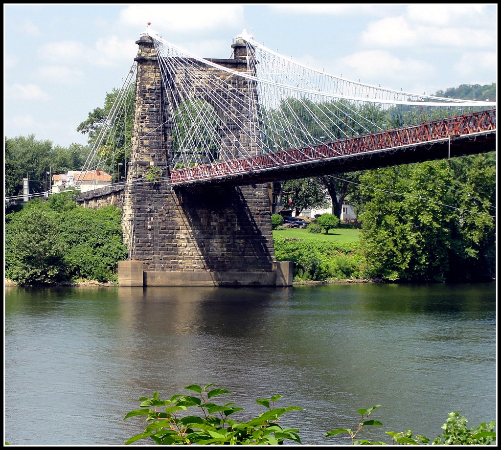 West Virginia Wheeling The historic suspension bridge in… Flickr