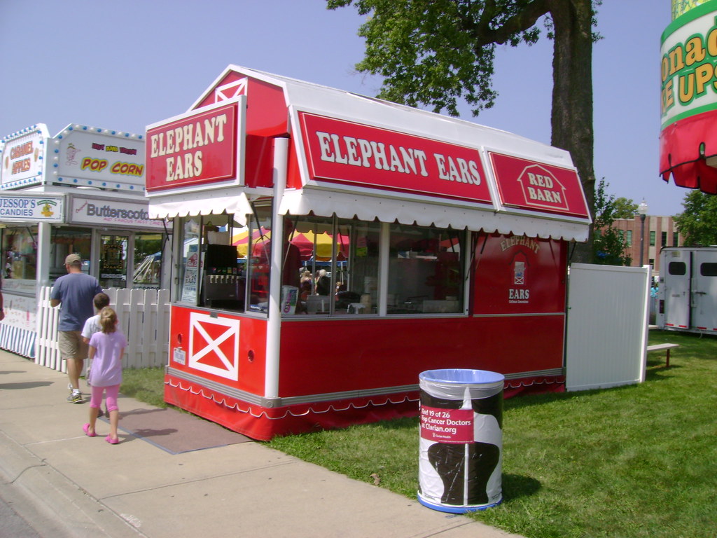Elephant Ears vendor Elephant Ears vendor booth at the 201… Flickr