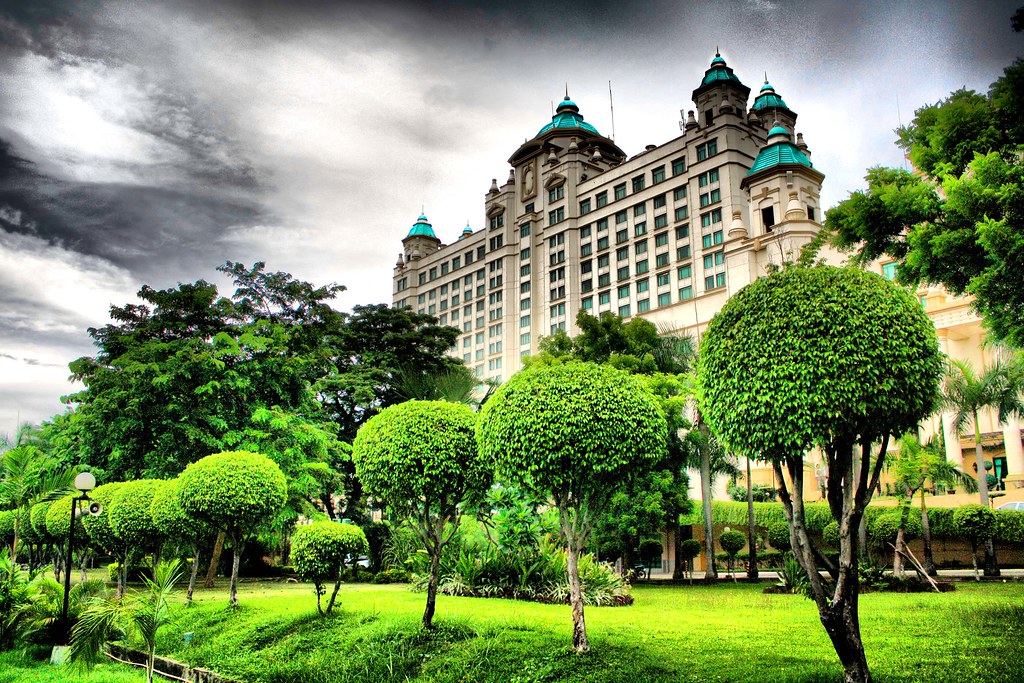 Waterfront Lahug Cebu City first try of my Redynamix Plugi… Flickr