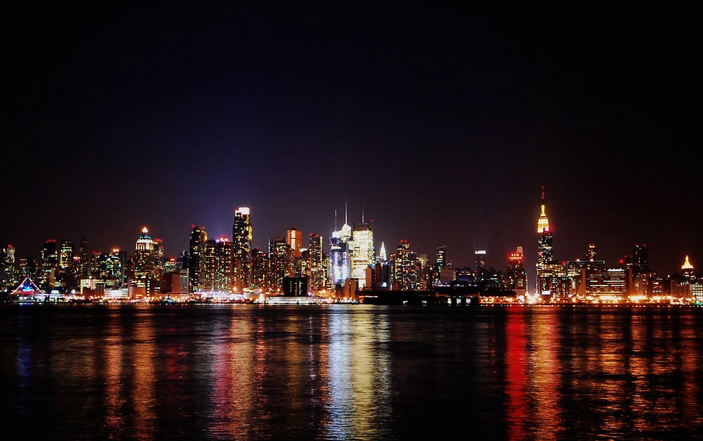 Evening Lights of New York Long exposure of NYC taken toni… Flickr