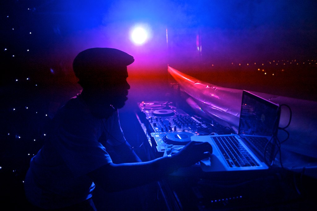 Tayo DJing In Outer Space In the DJ booth with Tayo at Sta… Flickr