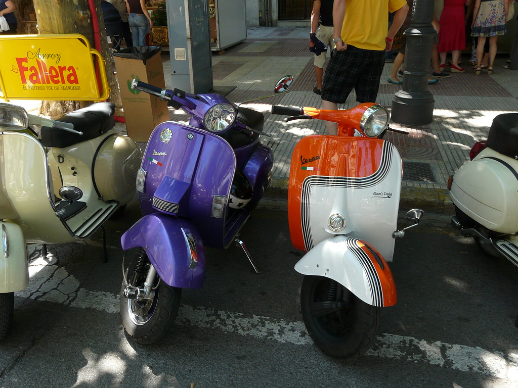 Vespa Concentración de Vespas en Xàtiva Valencia, 18 de agosto de