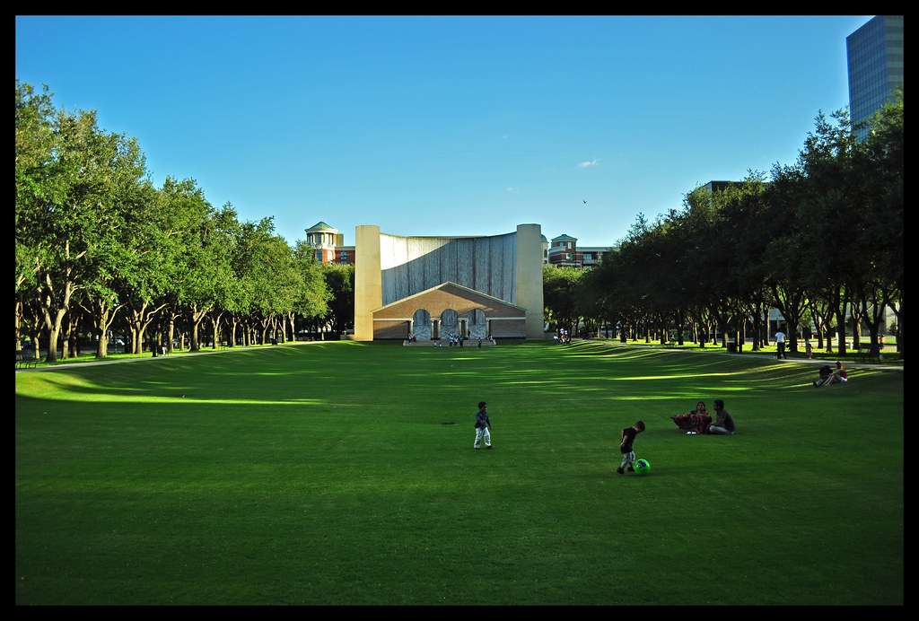 Hines Water Wall Plaza, Houston TX Flickr