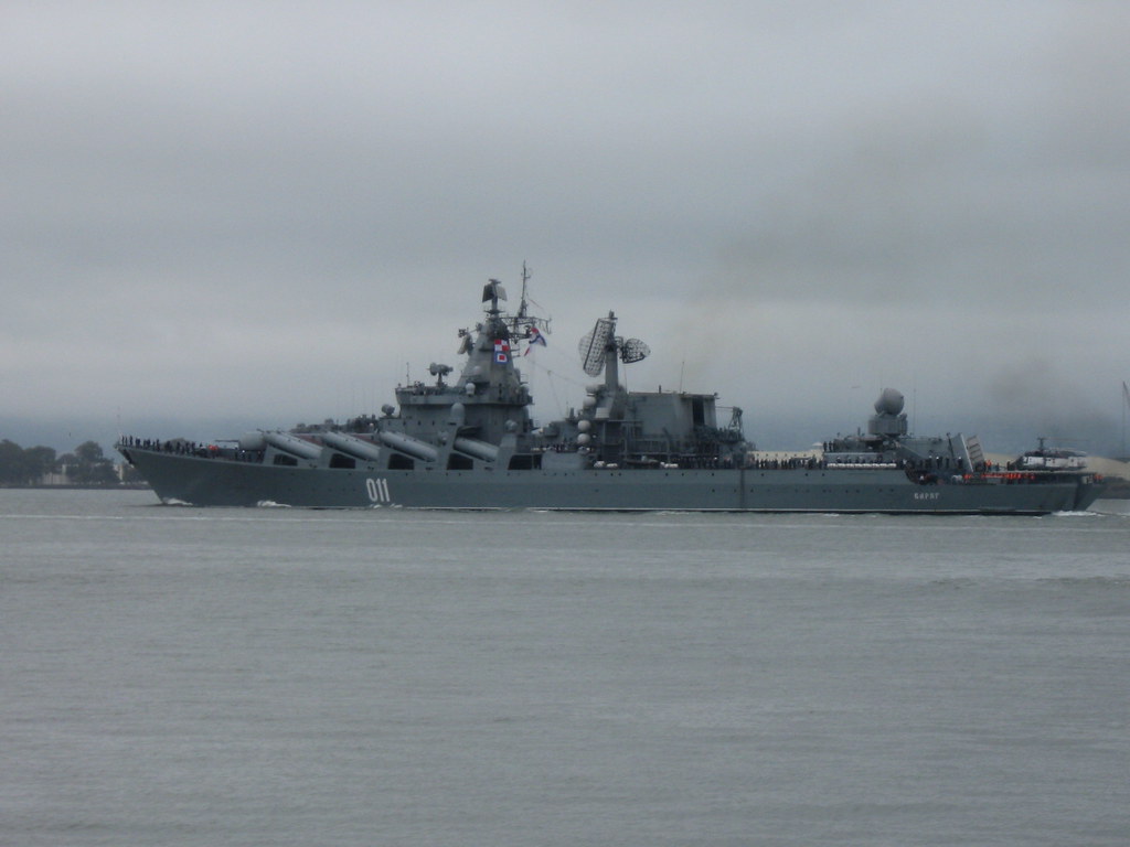 Russian Guided Missile Cruiser RFS Varyag (011) 9 San … Flickr