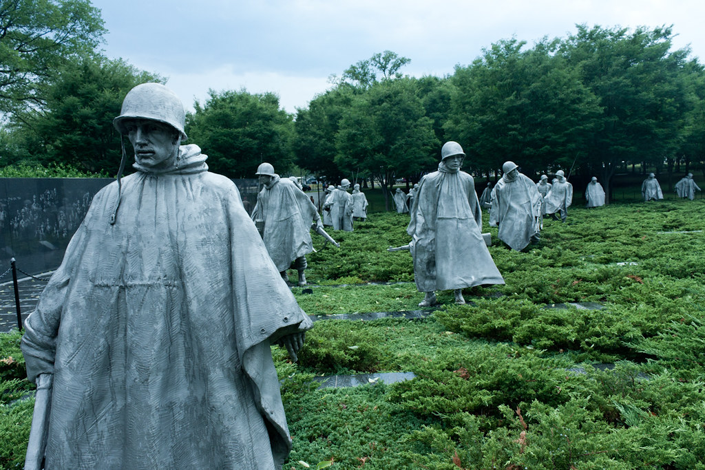 Soldier statues at the Korean War Memorial Lu Flickr
