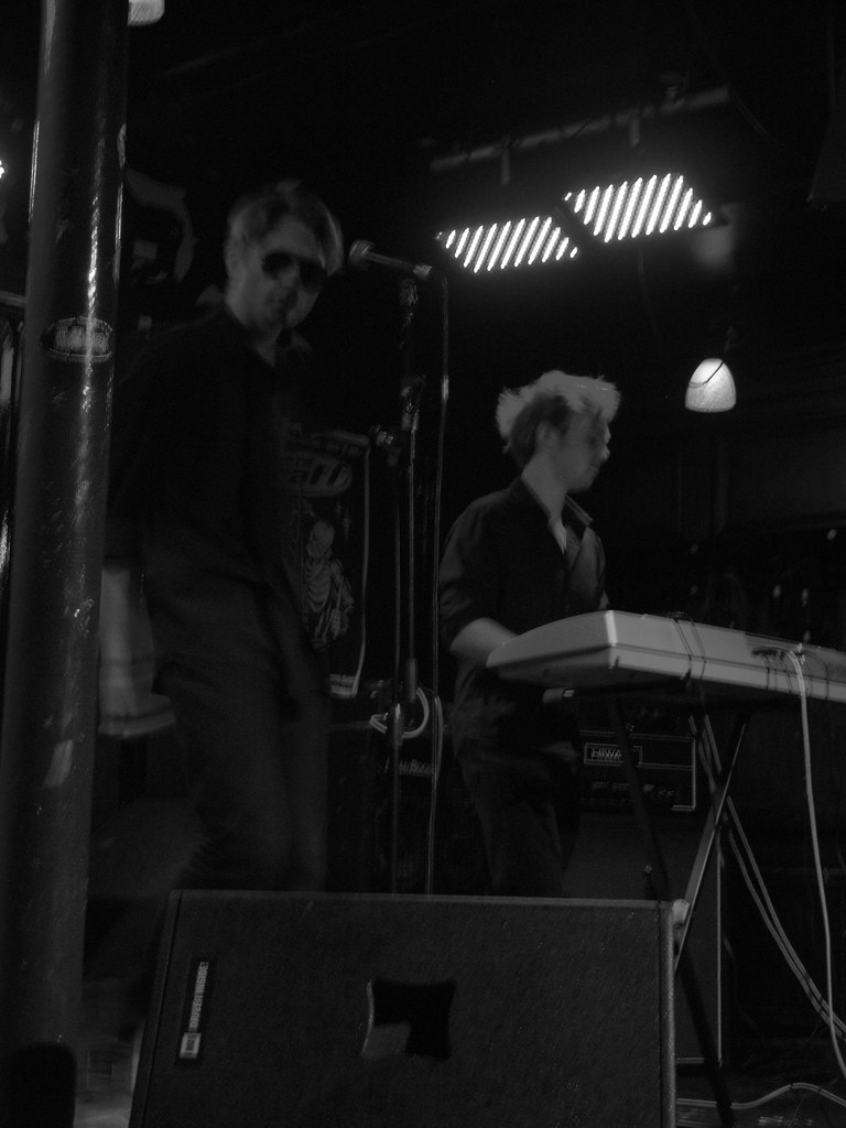 The Mumbles live Playing at The Beauty of Poison, at The G… Flickr