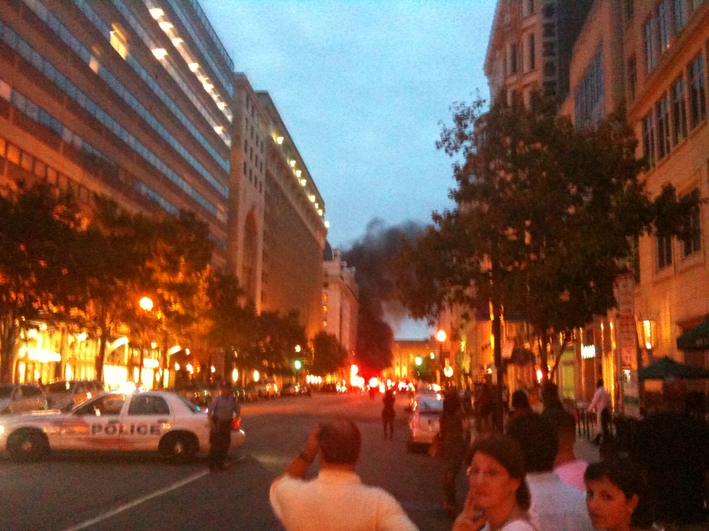 Smoke pouring out if the Willard Hotel in DC streets blo… Flickr