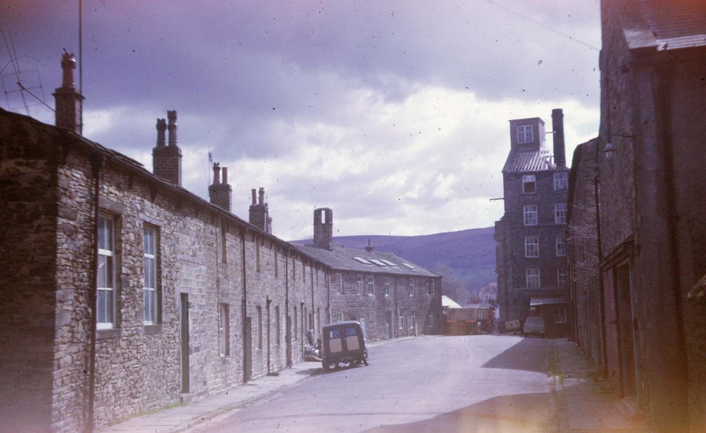 Low Mill 1973 Cottages 02 (Addingham, West Yorkshire) Flickr