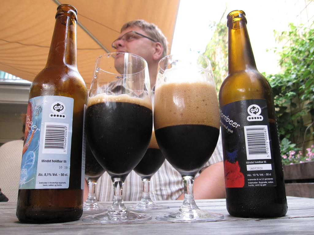 Hornbeer Imperial Stout tasting Side labels on the bottles… Flickr