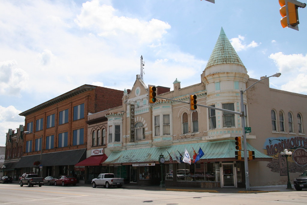 Monmouth IL, Monmouth Illinois, Warren County Bruce Wicks Flickr