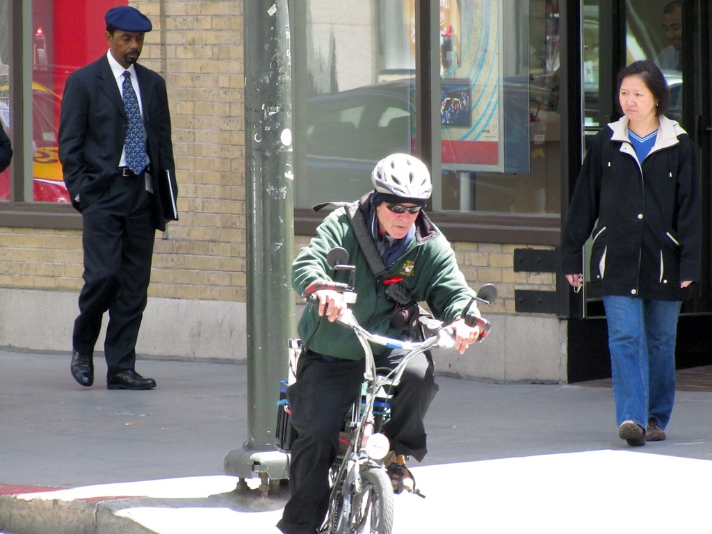 IMG_2716a Alex, 64, San Francisco bike messenger auweia Flickr