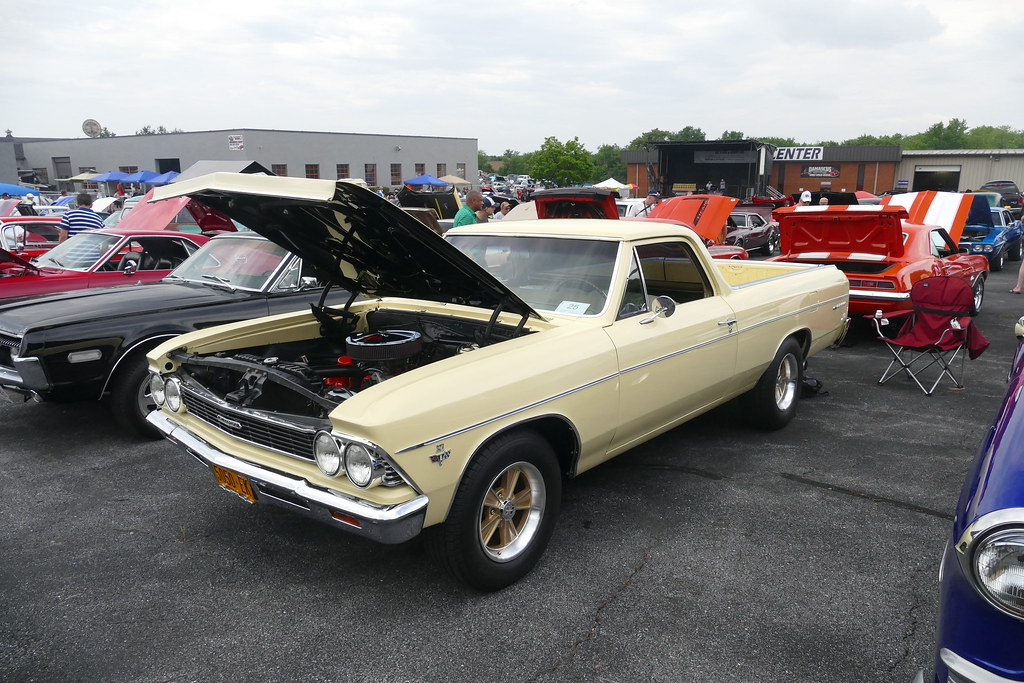 P1040723 Damacus Motors Car Show (Junkyard Empire, every W… Flickr