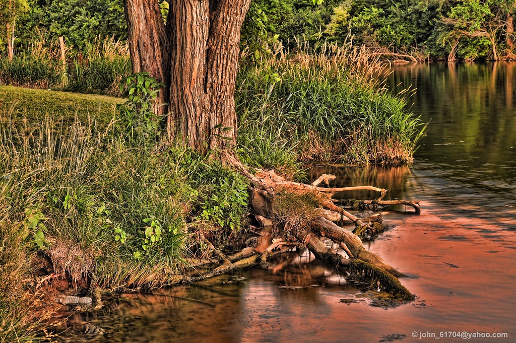 Evergreen Lake, Bloomington, IL, USA 50 mm, f/8, HDR (1/8… Flickr