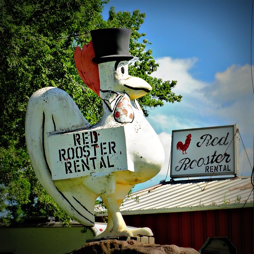 Red Rooster Rental Eldon, Iowa Lights in my hometown Flickr