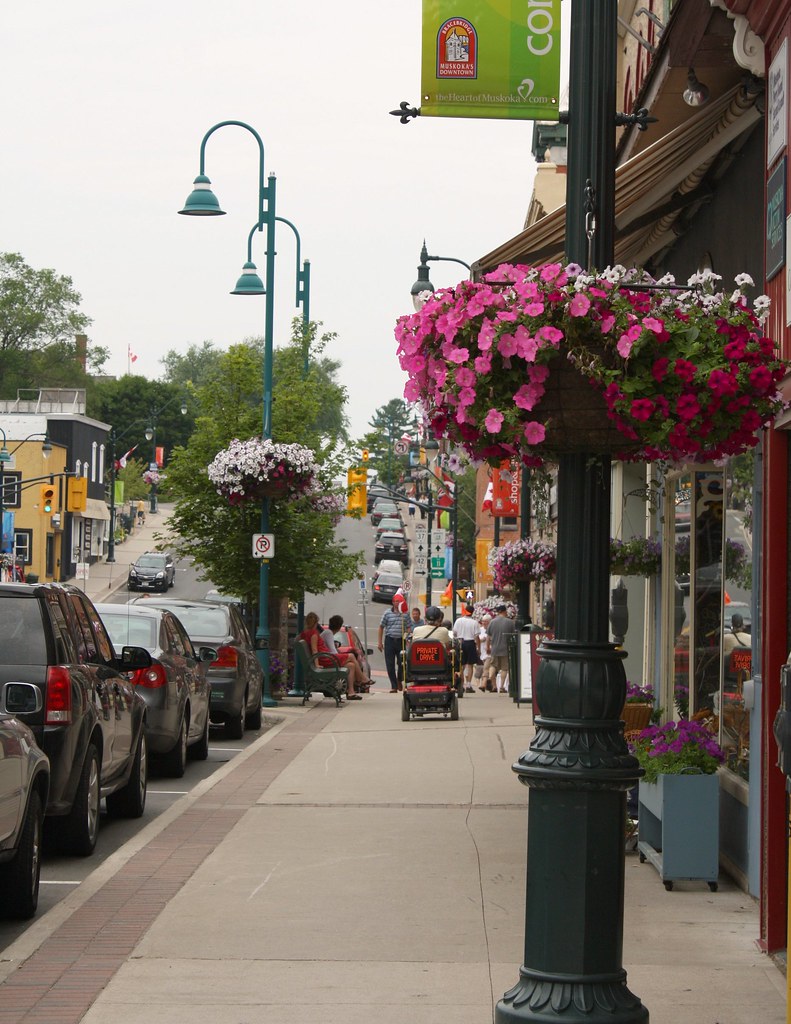 Bracebridge / Downtown / Manitoba Street a photo on Flickriver