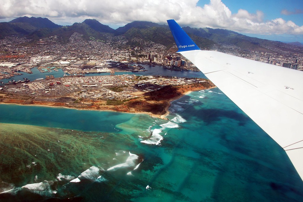 Fly Go from Honolulu Mokulele flight from Honolulu to Lihu… Eric