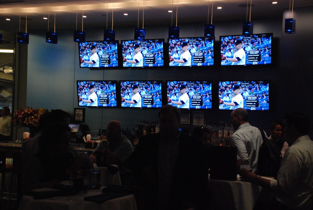 Yankee Stadium Legends Suite Club In the sports bar for th… Flickr